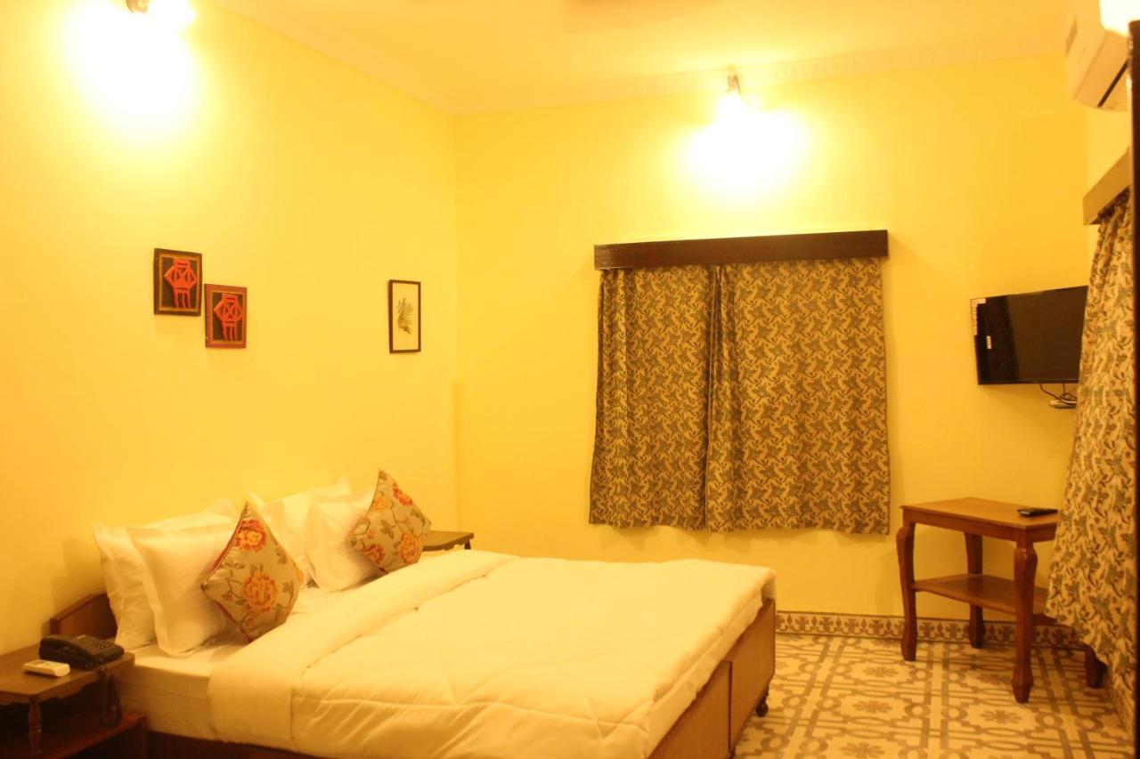Sankhu Niwas Hotel Bikaner Exterior photo