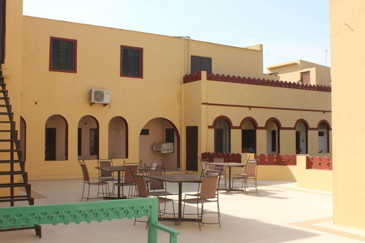 Sankhu Niwas Hotel Bikaner Exterior photo